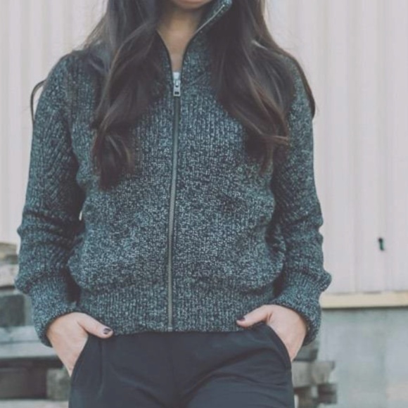 Athleta Swissvale Bomber Sweater, Heather Grey/Black, size Medium - Picture 1 of 15